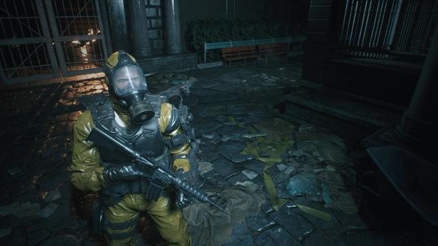 Carlos - Improved Hazmat для Resident Evil 3