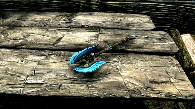 Реколор скляної зброї / Vlammenzee's Glass weapons retextured для Skyrim SE-AE