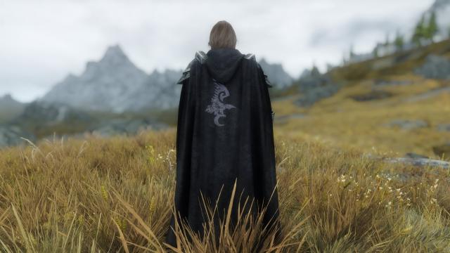 Даедричні плащі / Daedric Cloaks для Skyrim SE-AE