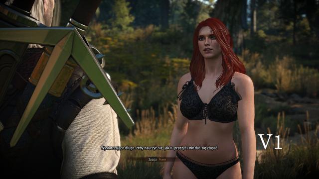 (2 )  Black underwear for Triss